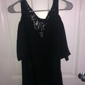 Womens Torrid Size 1 Cold Shoulder Top